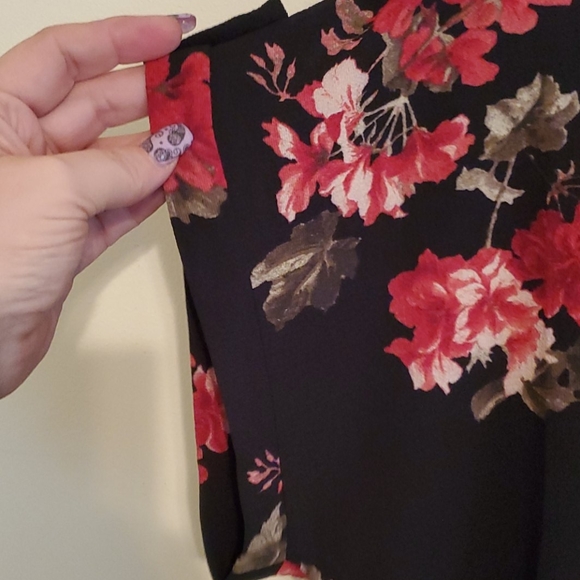 Top - Picture 4 of 6